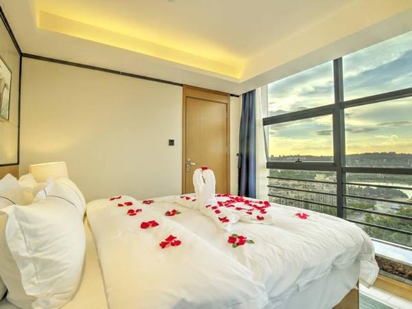 大床蜜月房